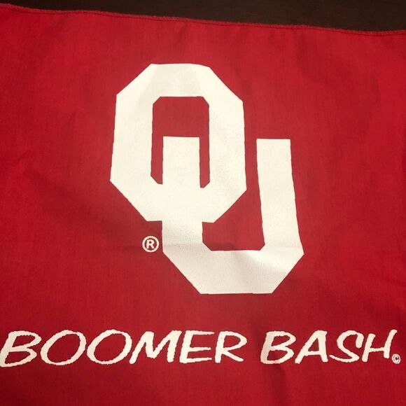 Vintage Oklahoma University Sooner O.U. Red White Conoco Boomer Bash Rally Rag - Picture 3 of 10